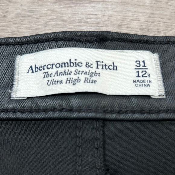 NWT Abercrombie Coated Black Straight Leg Jeans 31 12R Ultra High Rise - Picture 8 of 8